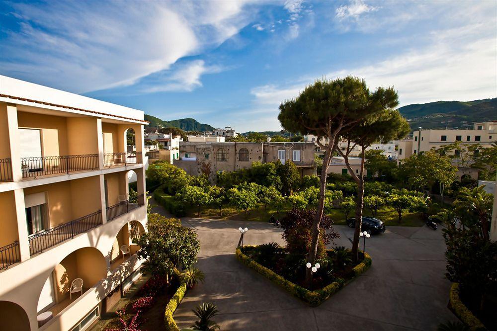 Hotel Terme Alexander Ischia Buitenkant foto